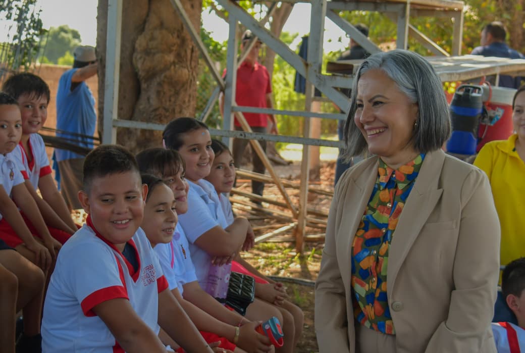 Arrancan en la comunidad de El Salitre, Salvador Alvarado esperada obra en espacio deportivo