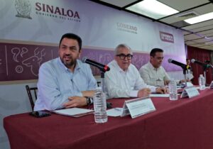 Autoridades en Sinaloa en la semanera