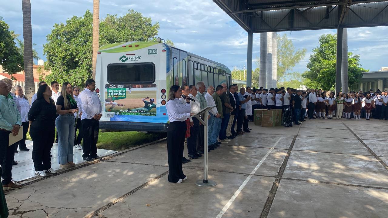 , sillas de ruedas y carrera de Transporte, así inicia el ciclo escolar Conalep Guasave