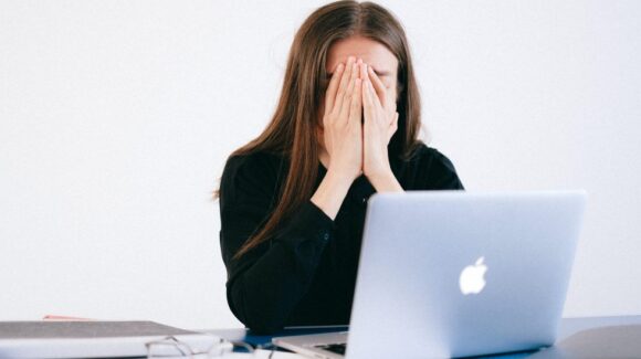 Cómo desconectarte del trabajo sin sentir culpa: consejos para lograrlo