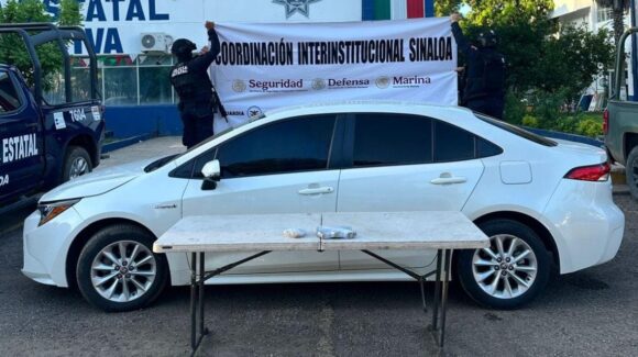 Un vehículo, cargadores y droga aseguran tras operativo en Culiacancito, en Culiacán, Sinaloa