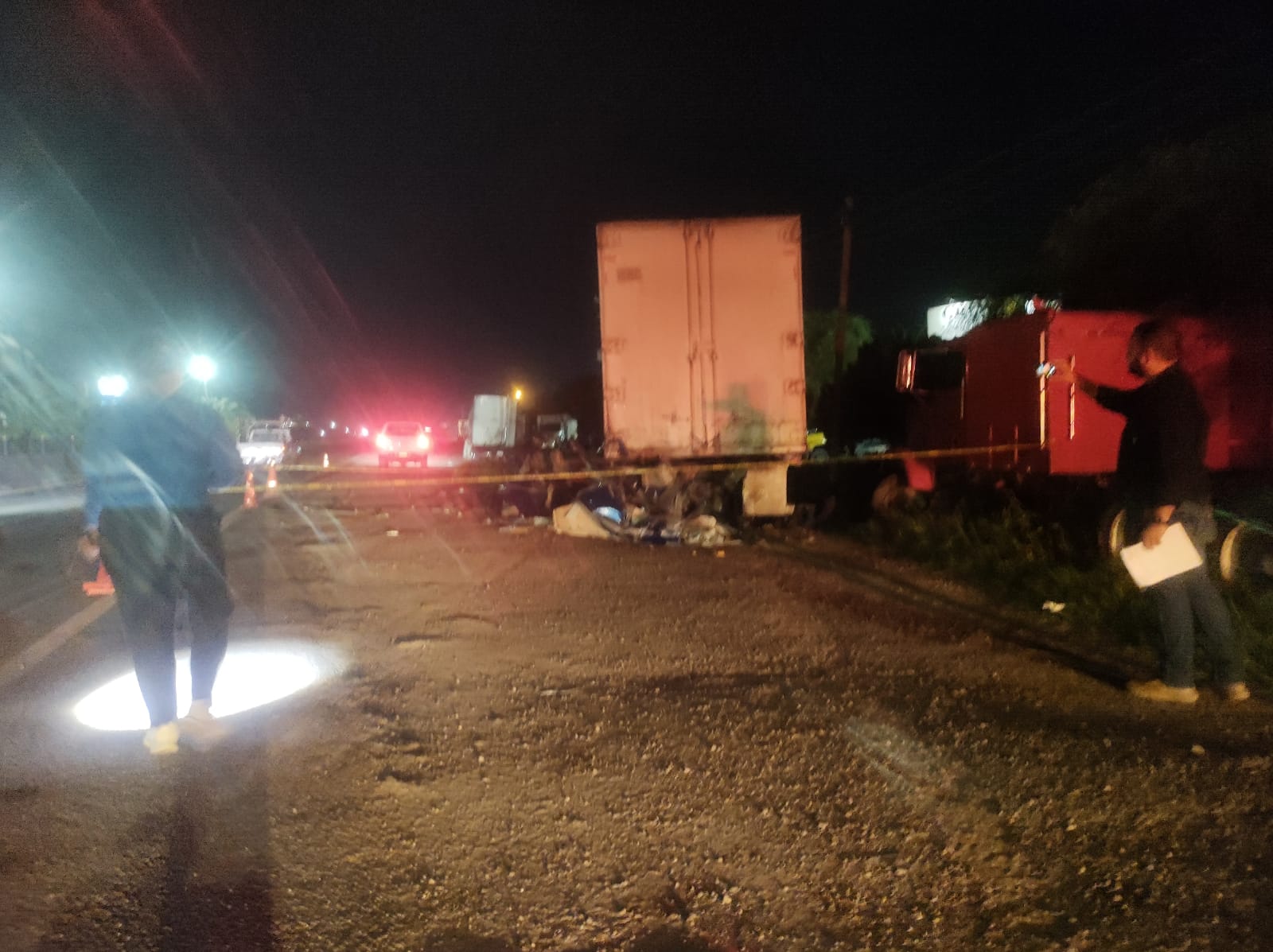 Dos personas pierden la vida en accidente a la salid de Ahome, Sinaloa