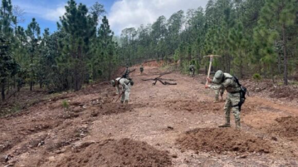 Ejército Mexicano asegura e inhabilita una pista clandestina en la sierra de Choix