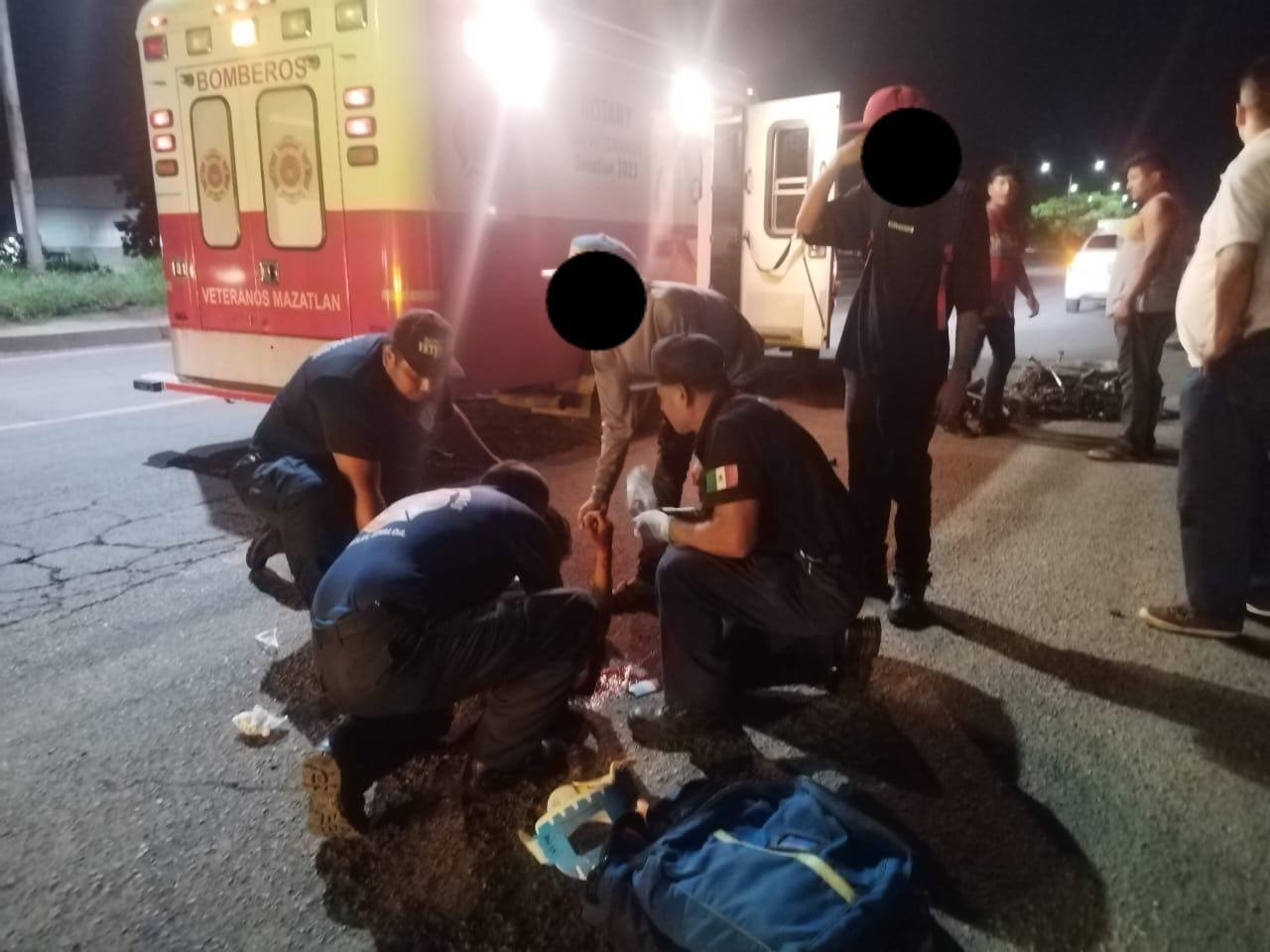 El motociclista resulto con posible fractura