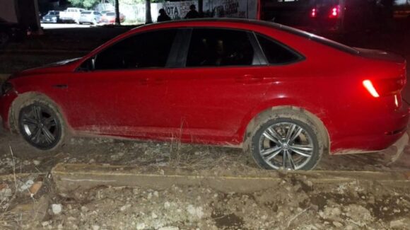 En distintos hechos, recuperan dos vehículos robados al norte de Culiacán
