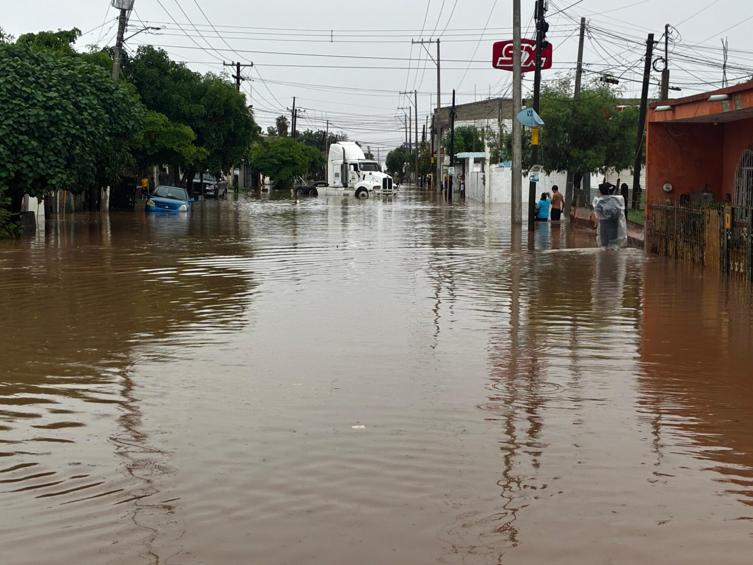 Familias piden ayuda en la colonia Rosendo G. Castro de Los Mochis