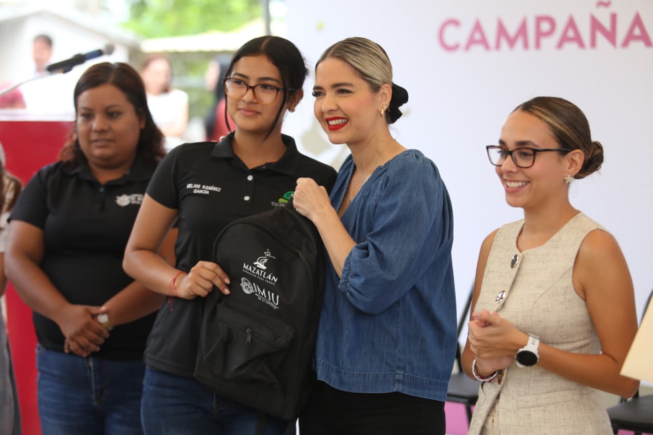Gobierno de Mazatlán lleva a El Recreo y Camacho el programa Unidos Somos + Útiles