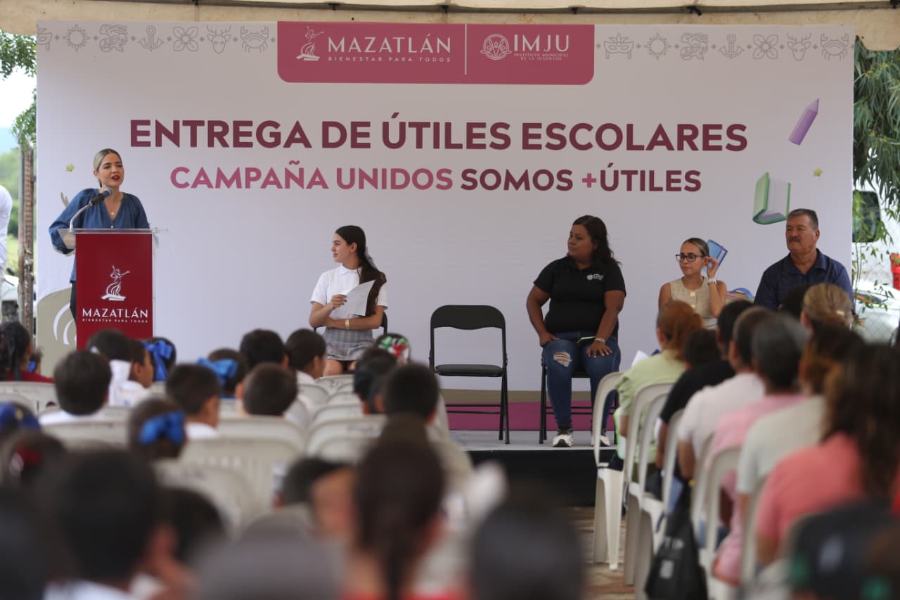 Gobierno de Mazatlán lleva a El Recreo y Camacho el programa Unidos Somos + Útiles