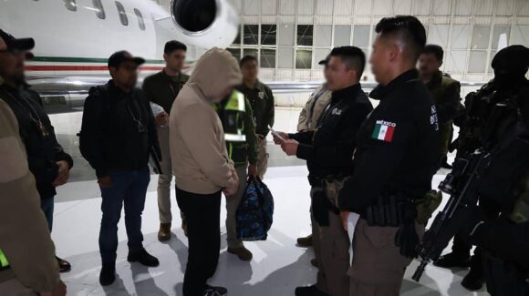 Hernán Bermúdez llega a Toluca tras 30 horas de traslado desde Paraguay: será recluido en el Altiplano bajo fuerte resguardo