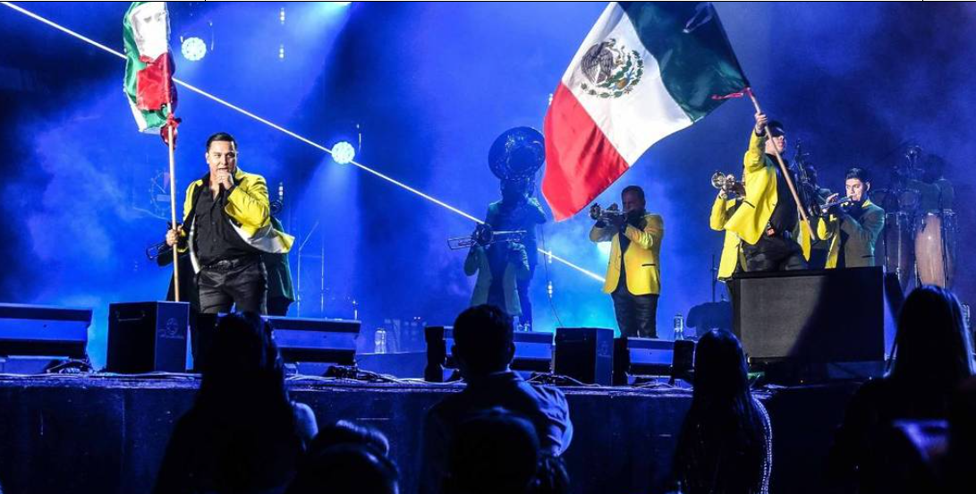 La Arrolladora Banda El Limón