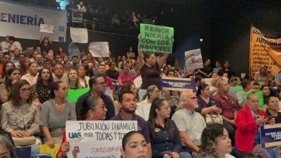 Rector enfrenta protestas en la UAS por propuesta de “reingeniería” financiera en Mazatlán, Sinaloa