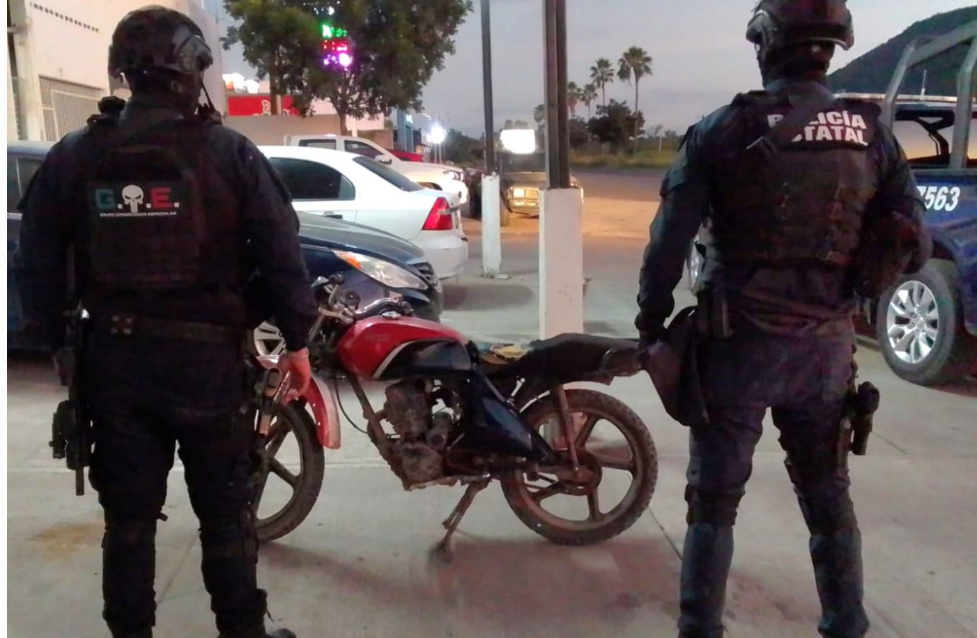 Operativos en Portalegre y Valle Alto en Culiacán