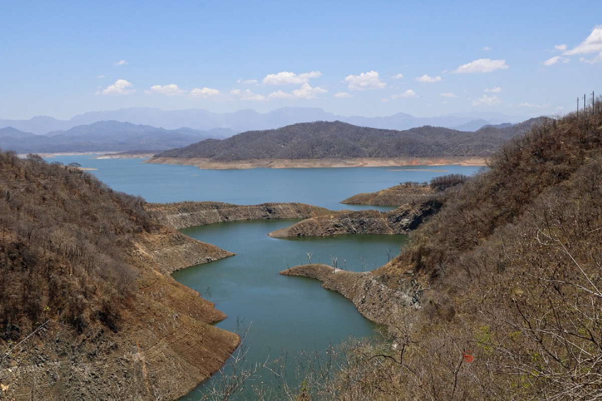 Presa José López Portillo en Cosalá