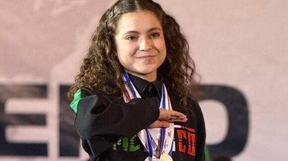 Sinaloense Aylin Cuevas, rompe récord mundial en el Campeonato de Powerlifting