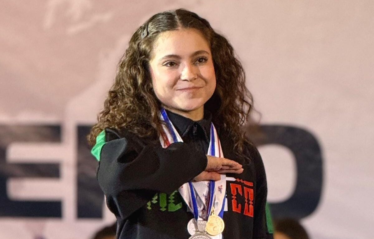 Sinaloense Aylin Cuevas, rompe récord mundial