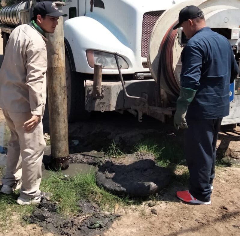 Taponamiento de drenaje por toallitas húmedas en Ahome