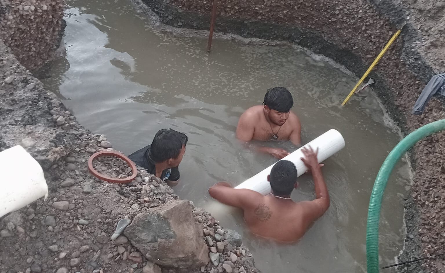 Truena tubería en Mazatlán, Sinaloa y deja sin agua a 6 colonias este viernes 26 de septiembre