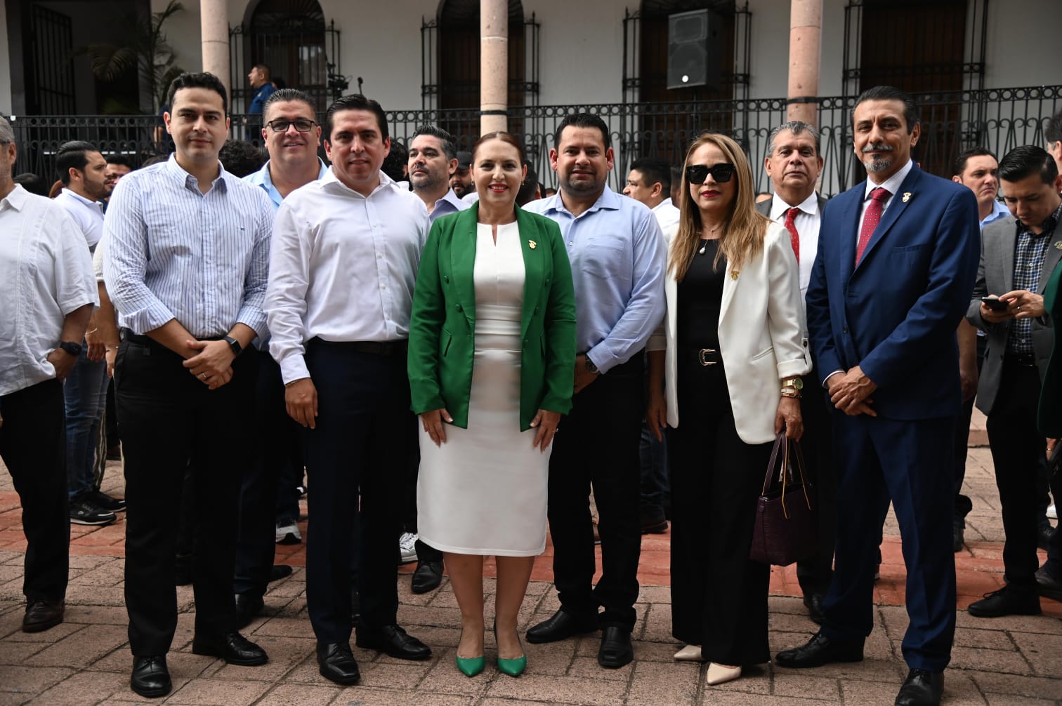 UAS da el Grito de Independencia promoviendo la paz autoridades