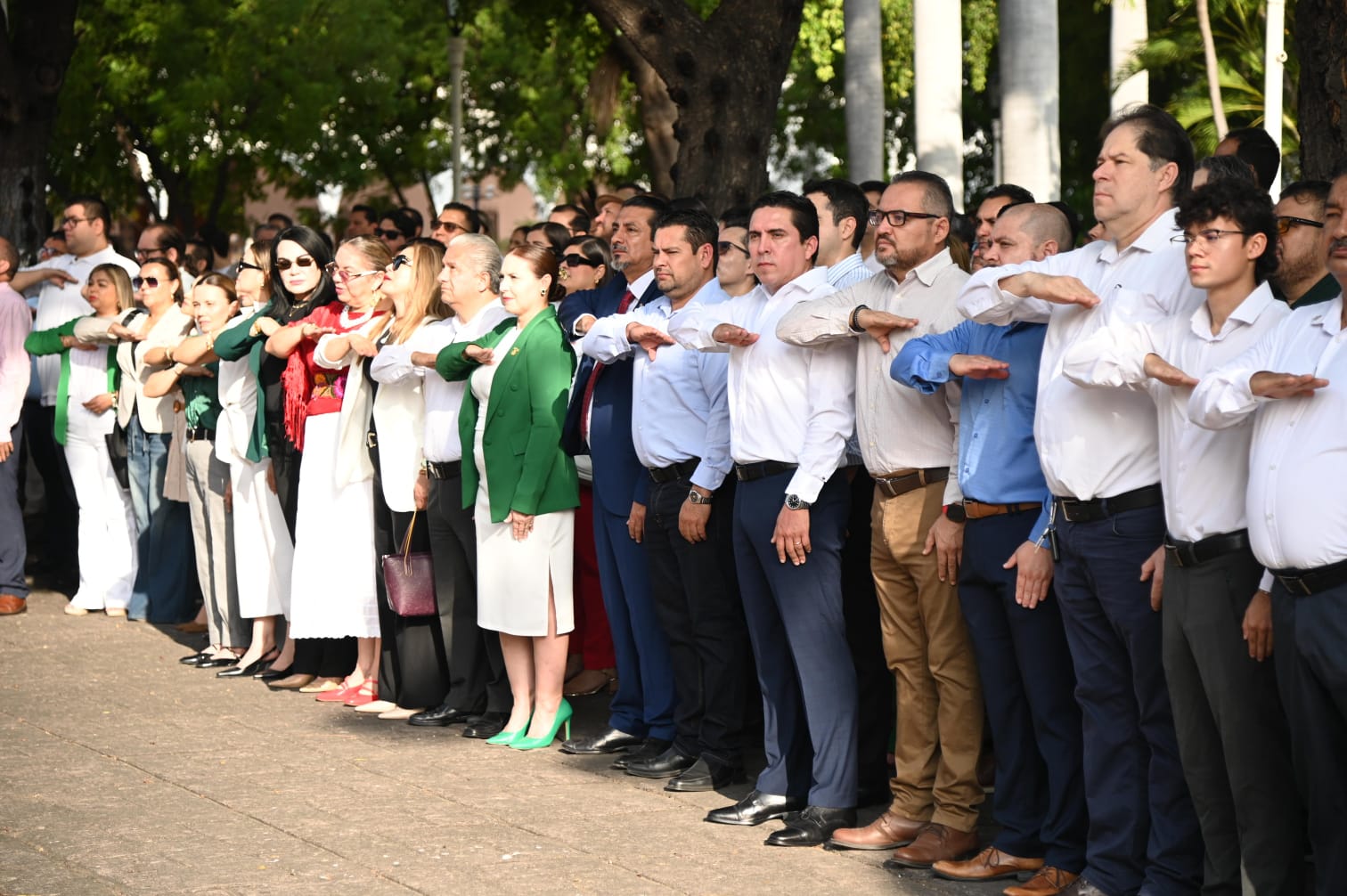 UAS da el Grito de Independencia promoviendo la paz saludos