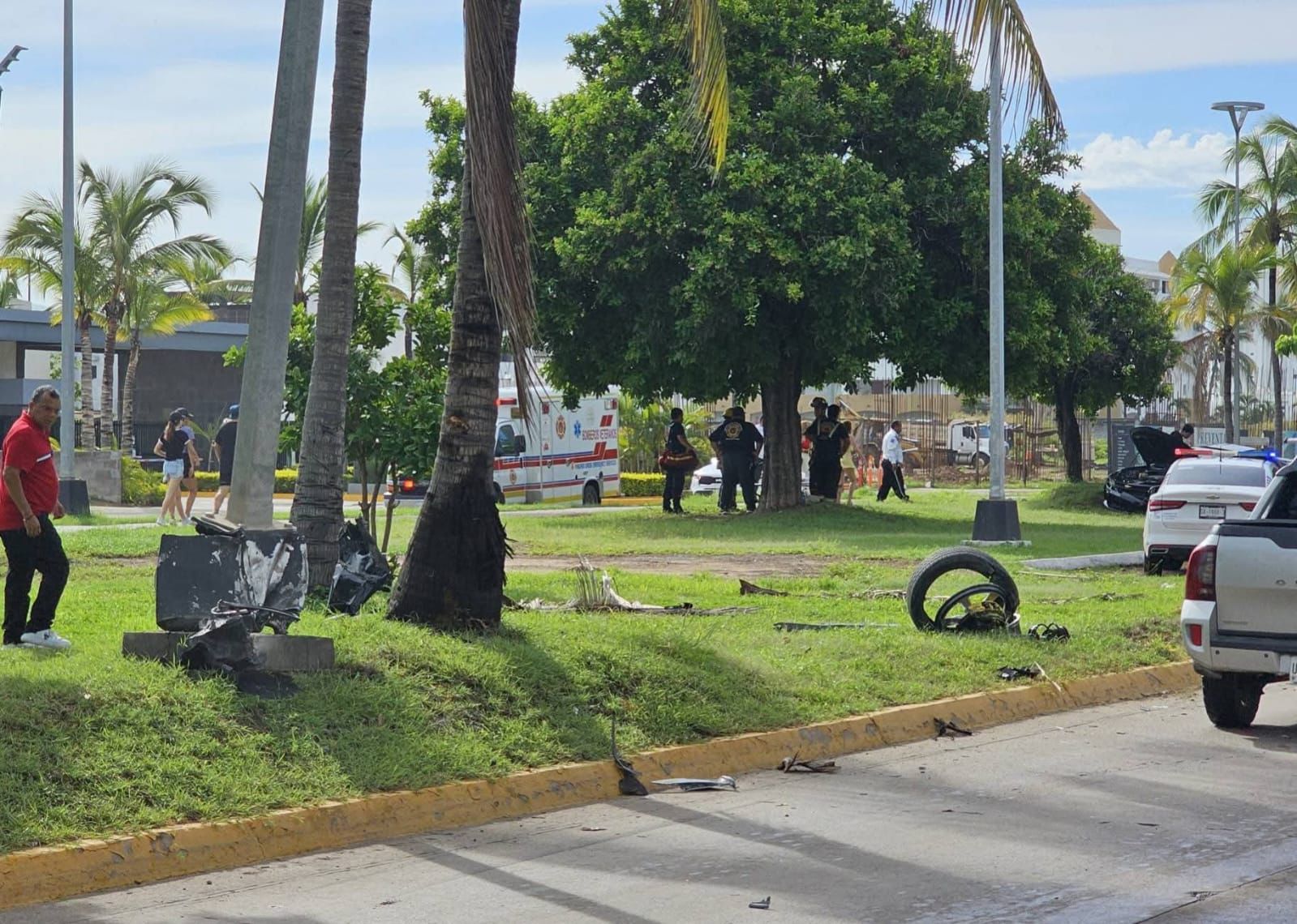 accidente en cerritos mazatlan deja dos lesionados lugar
