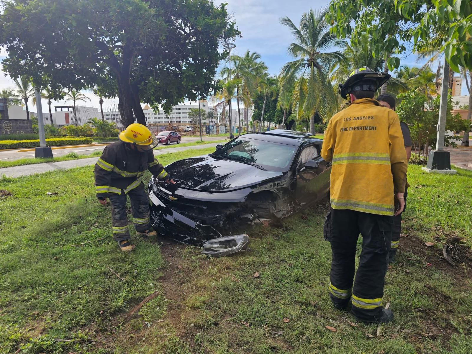 accidente en cerritos mazatlan deja dos lesionados