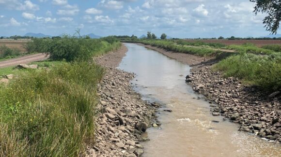 Japama no tiene reportes de qué sector surgió el agua turbia y apestosa en Los Mochis; es seguro tomar el agua