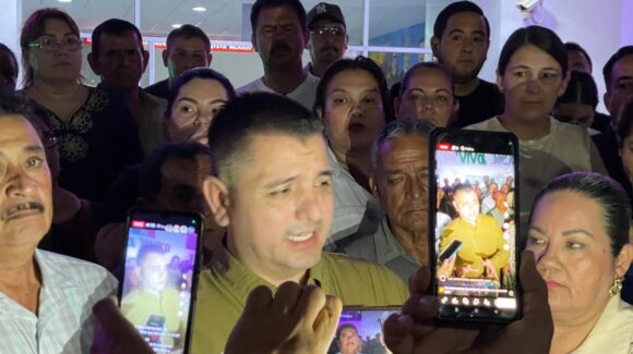 Acusa alcalde de Angostura, Sinaloa, a Guerreros Azules de estafar a policías jubilados