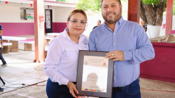 Escuela de Badiraguato recibe subestación eléctrica; reconocen compromiso de José Paz López con la educación