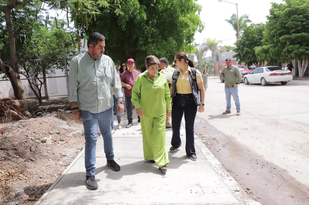 Alcaldesa de Guasave supervisa obras en desarrollo en Bamoa