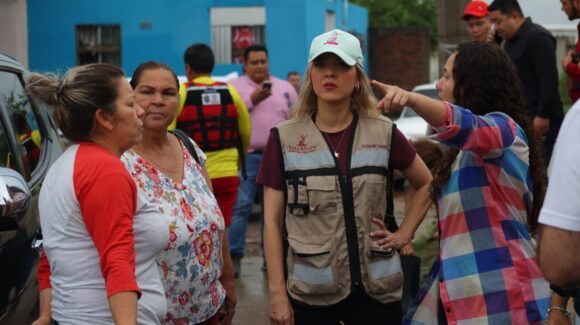 Fueron 13 colonias afectadas tras 50 mm de lluvia la madrugada de este jueves en Mazatlán, Sinaloa