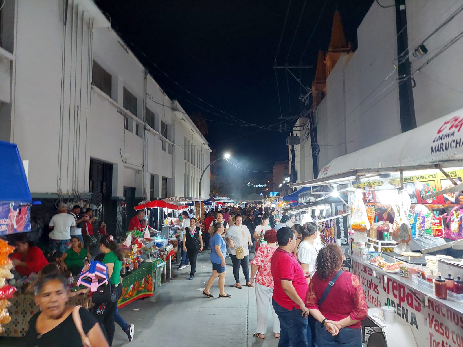 alistan grito de independencia en mazatlan