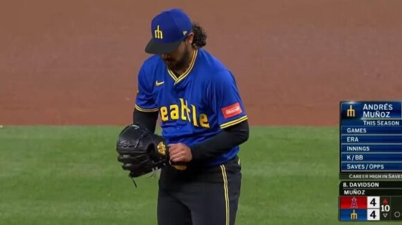 Andrés Muñoz sigue encendido y suma su salvamento 35 con Seattle