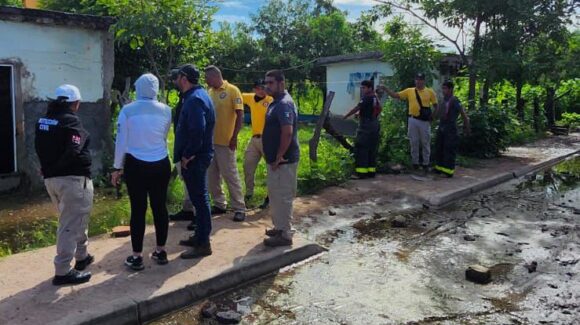 Entregan apoyos a familias afectadas por lluvias en Palmillas y La Campana en Escuinapa, Sinaloa