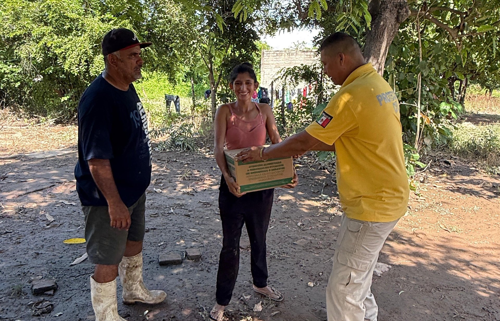 apoyos para familias de palmillas y la campana en escuinapa sinaloa