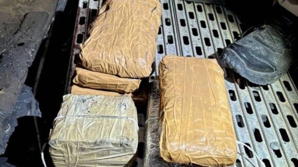 FGR decomisa 12 kg de droga en Sonora y detiene  a dos presuntos traficantes
