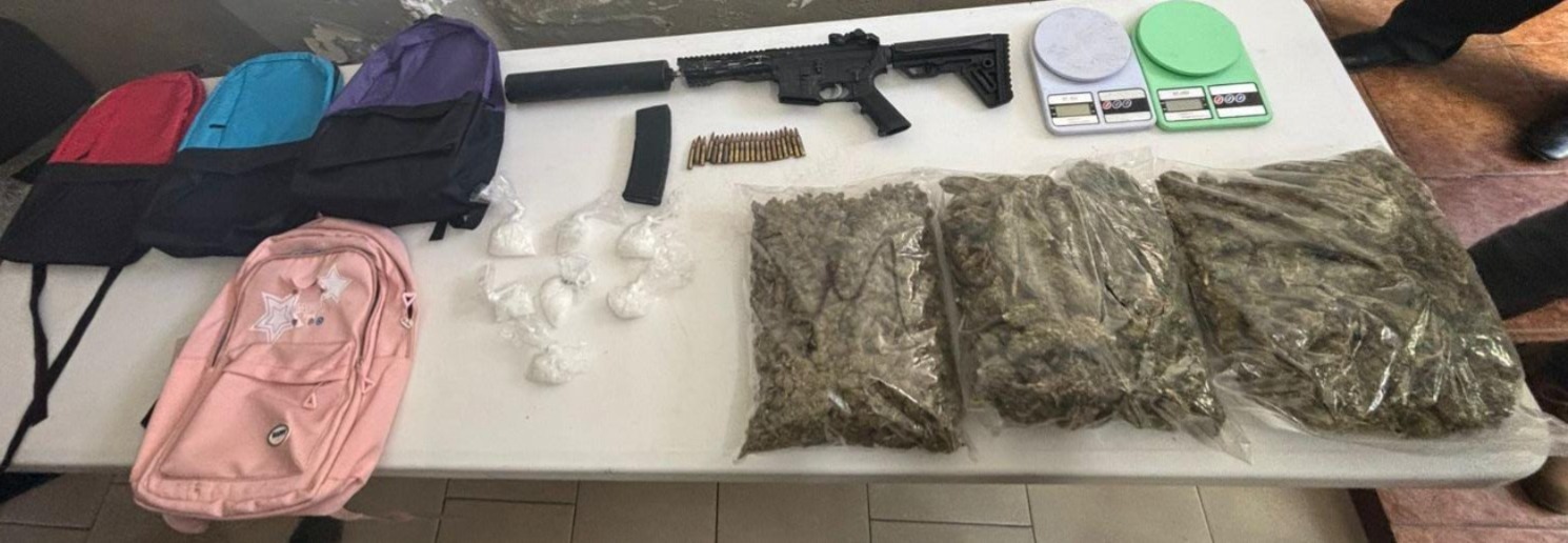 Aseguramiento de drogas y armas en Estado de México