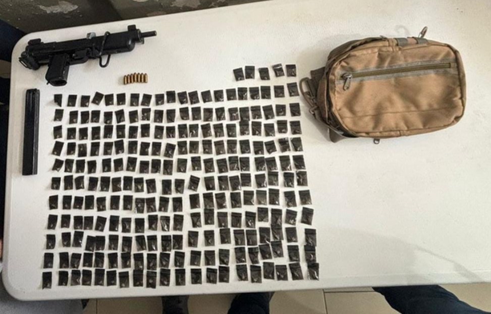 Aseguramiento de drogas y armas en Estado de México