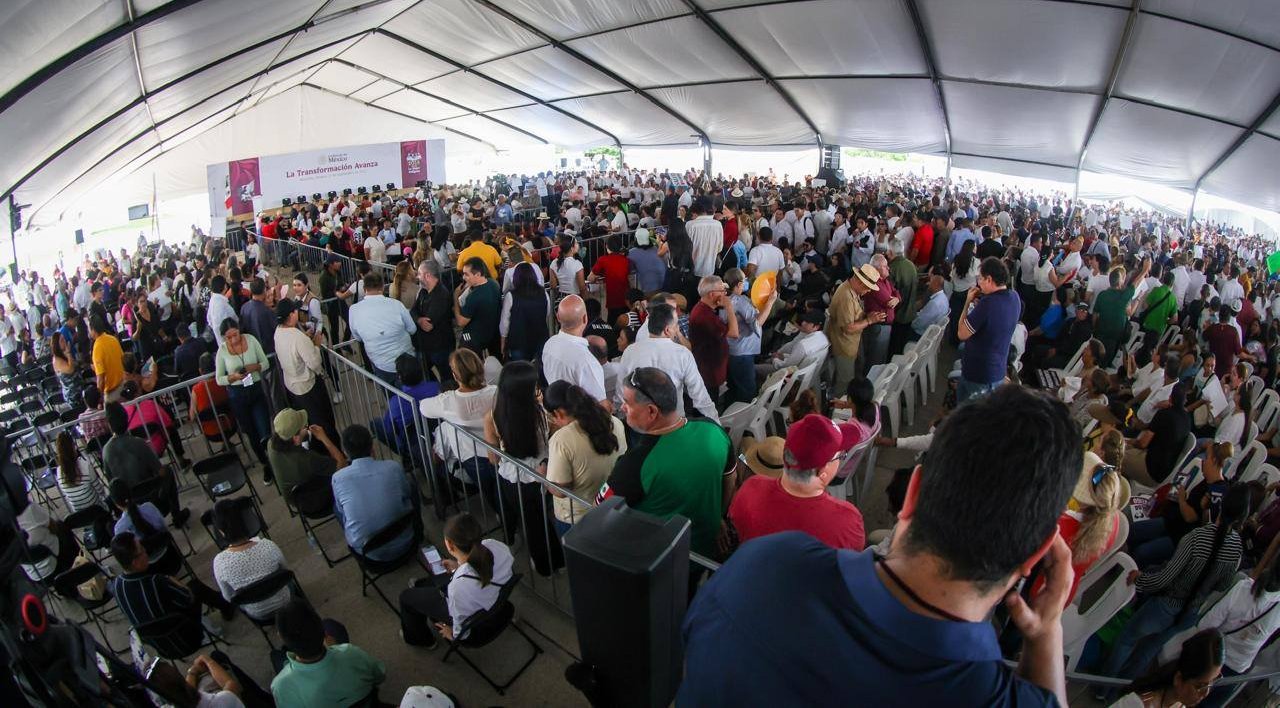 asistentes en visita de sheinbaum a mazatlan sinaloa