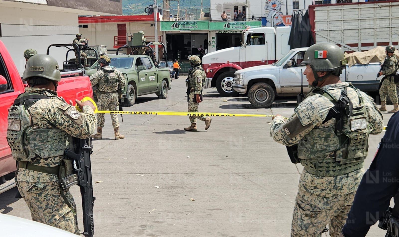 Militares en Mercado de Abastos donde se registró un ataque a balazos