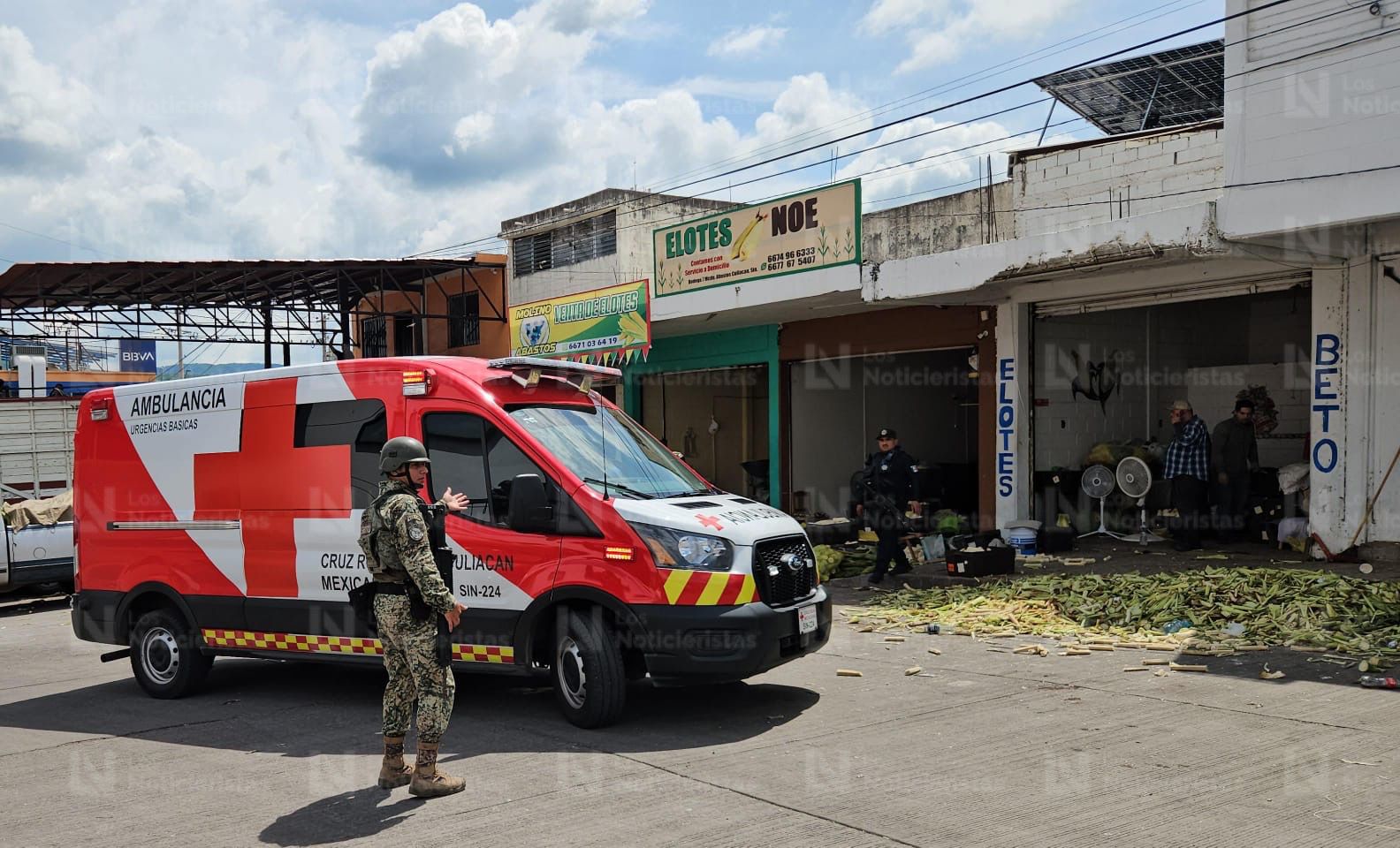Militares en Mercado de Abastos donde se registró un ataque a balazos