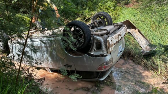 Mujer resulta lesionada tras caer a un canal del entronque Ohuira-Topolobampo, Ahome, Sinaloa