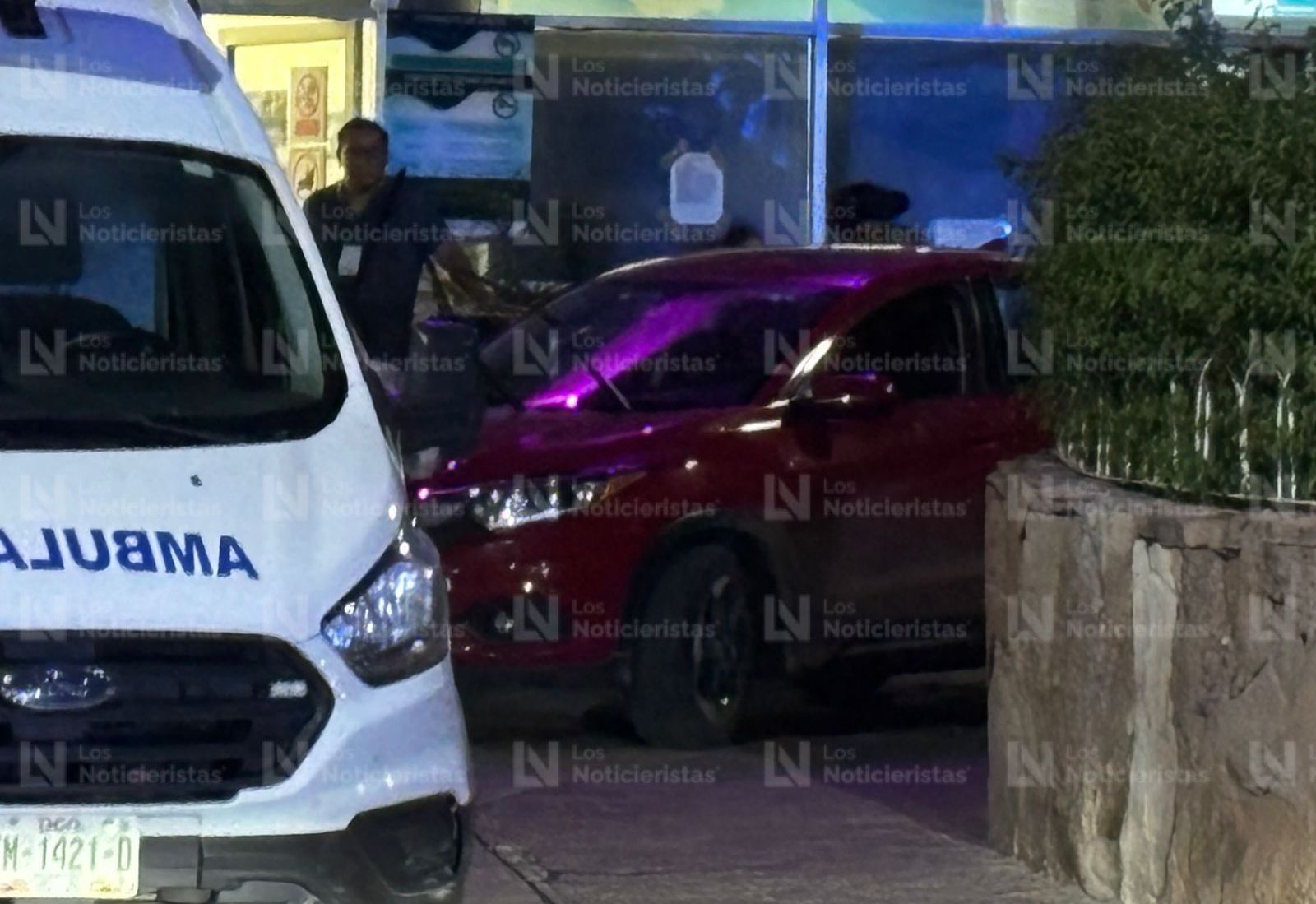 Automovilista llega a hospital de Culiacán, Sinaloa, herido de bala