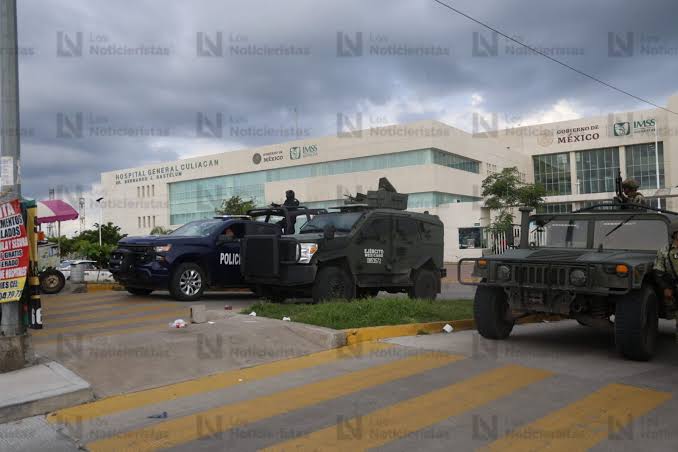 Autoridades en el Hospital General de Culiacán