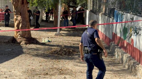 Descubren bombas molotov en escuela de Hermosillo; investigan amenazas a taller mecánico contiguo a la primaria
