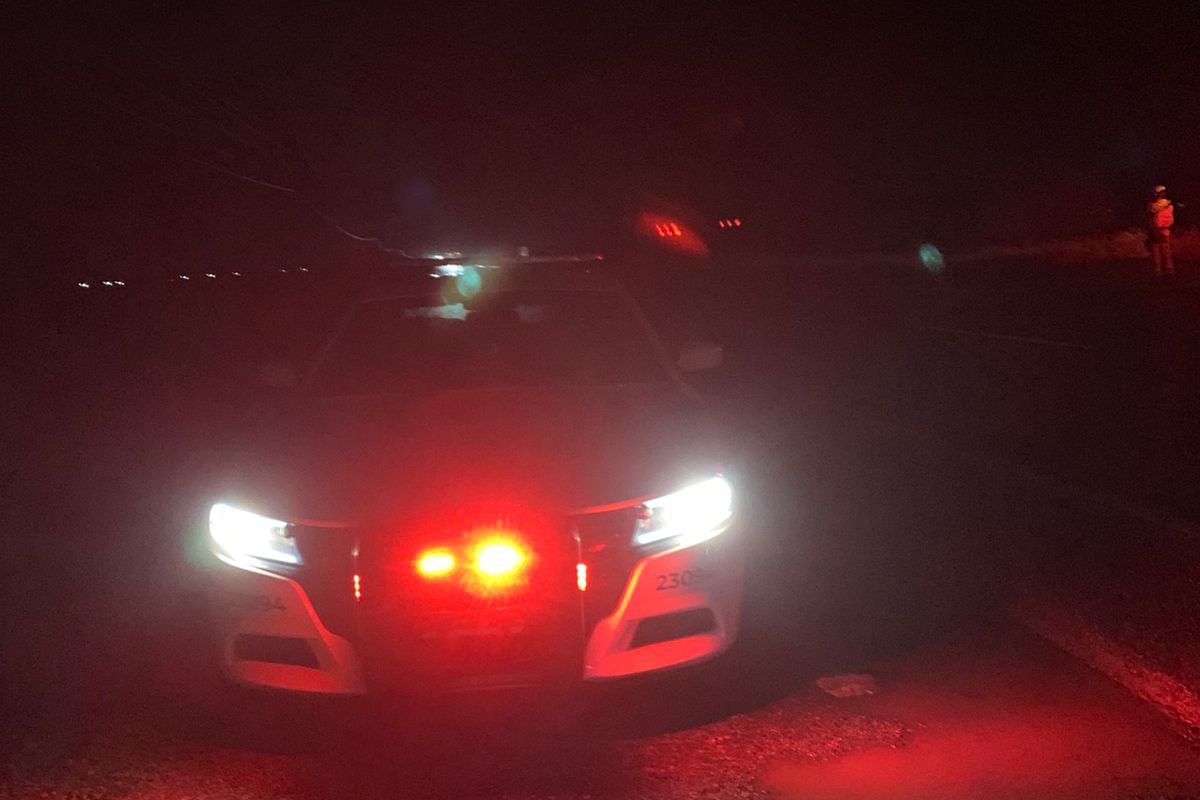 vehículos afectados tras caer en baches por la carretera México 15 en El Carrizo