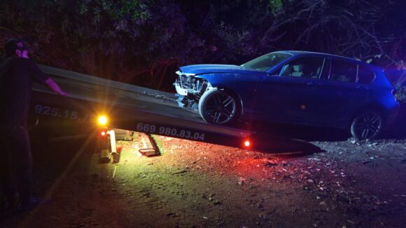 ¡Era un BMW! Recuperan auto robado, que estaban por desmantelar en la Insurgentes de Mazatlán