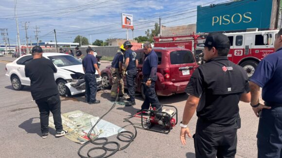 Accidente en colonia Toledo Corro de Los Mochis deja una persona ‘prensada’