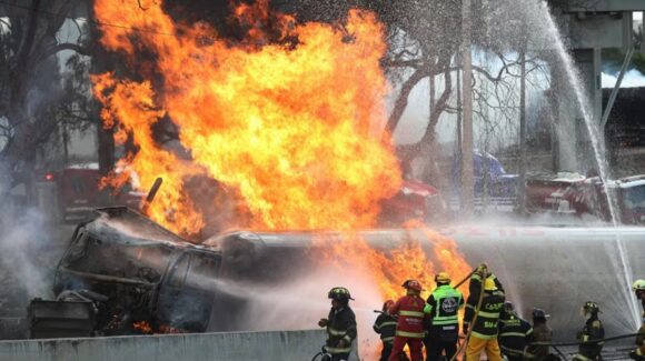 Explosión de pipa en Iztapalapa deja 25 muertos: 21 personas siguen hospitalizadas tras tragedia en Puente de la Concordia