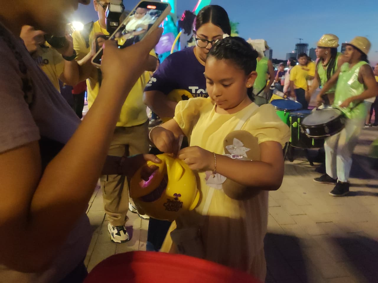 Inicia boteo Teletón 2025 en Mazatlán, Sinaloa