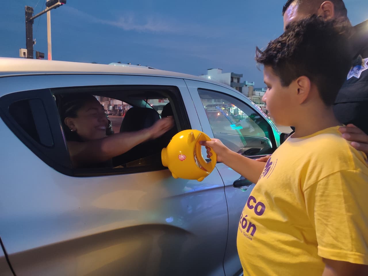 Inicia boteo Teletón 2025 en Mazatlán, Sinaloa